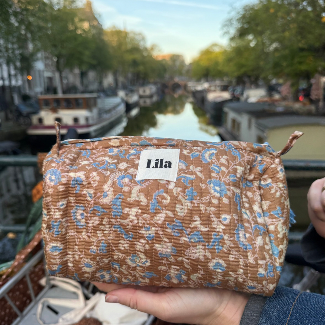 Upcycled tote - no. 10- inclusief toilettas