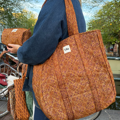 Upcycled tote - no. 3 - inclusief toilettas